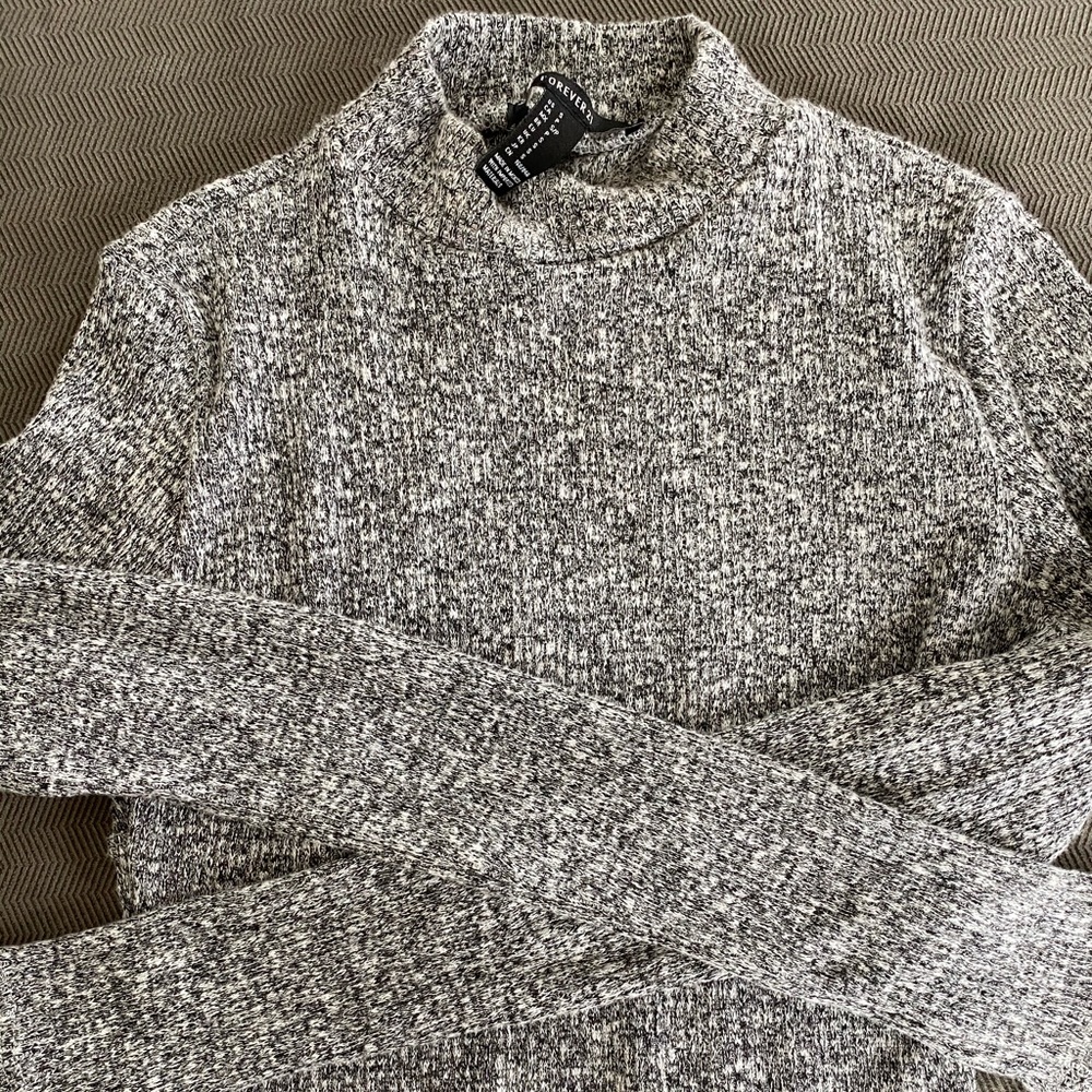 Turtleneck Cropped Long-sleeve